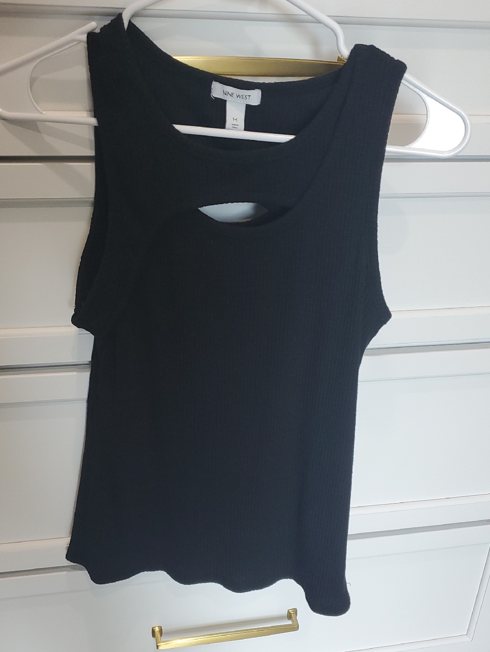 Nine West Black Ribbed Keyhole Tank